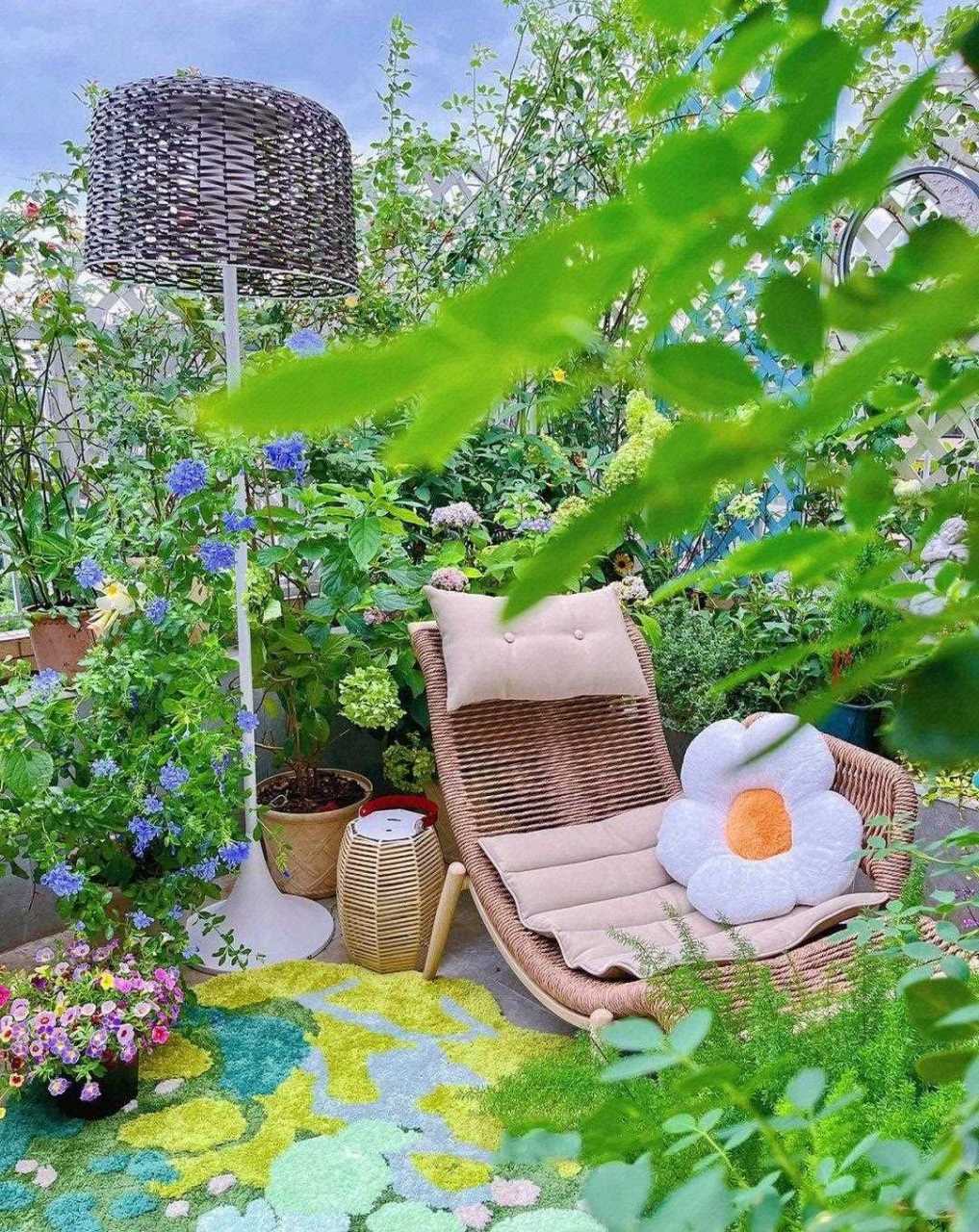 景观设计 | 30平米的露台,变成了鲜花盛开的浪漫花园![呲牙] 1.