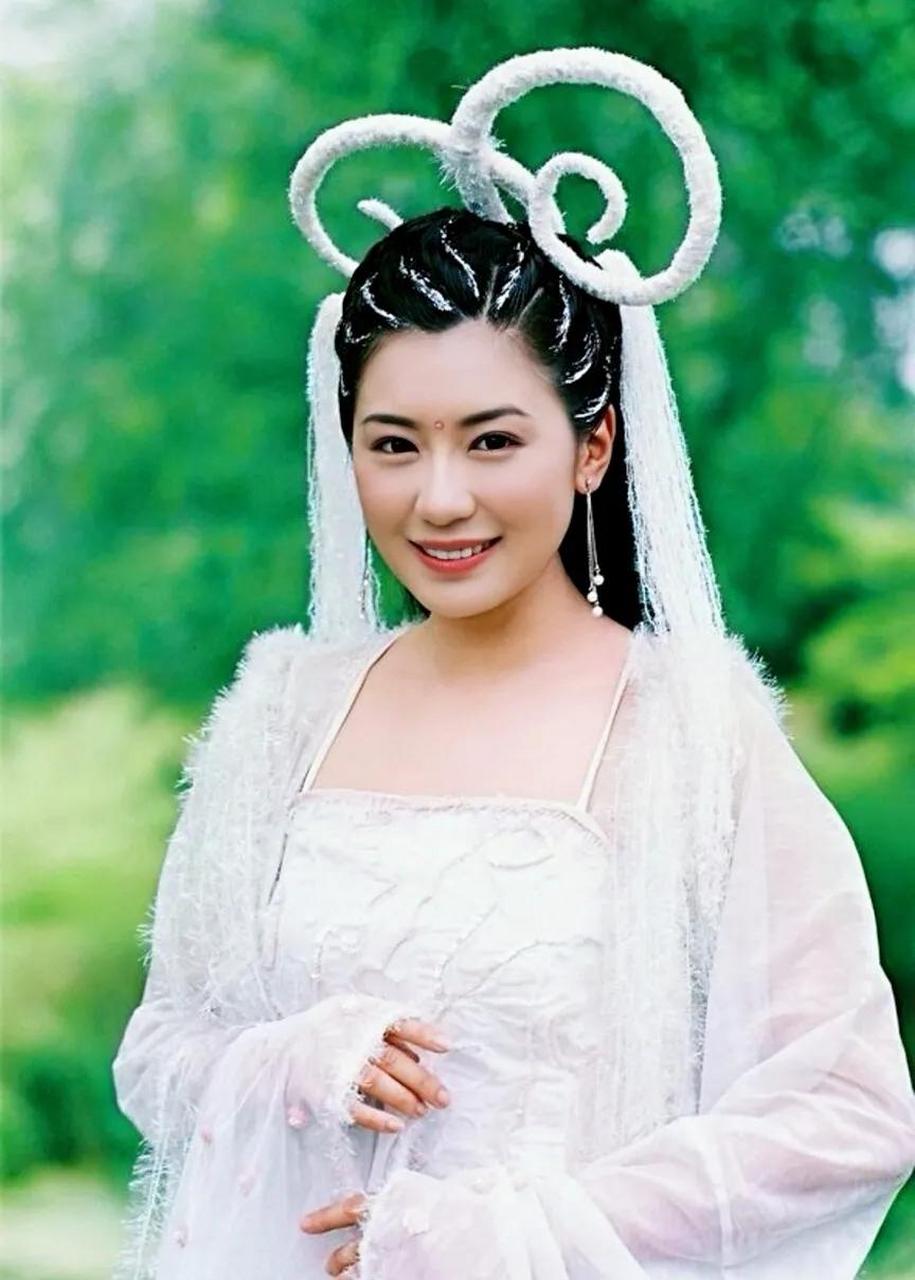 领动计划# 贾静雯青春时期拍了这么多古装剧,真的很努力啊!