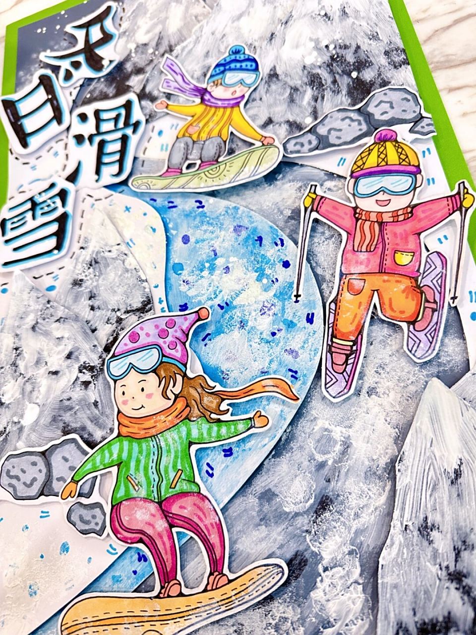 在画画的日常中,我们不仅可以培养孩子的绘画技巧