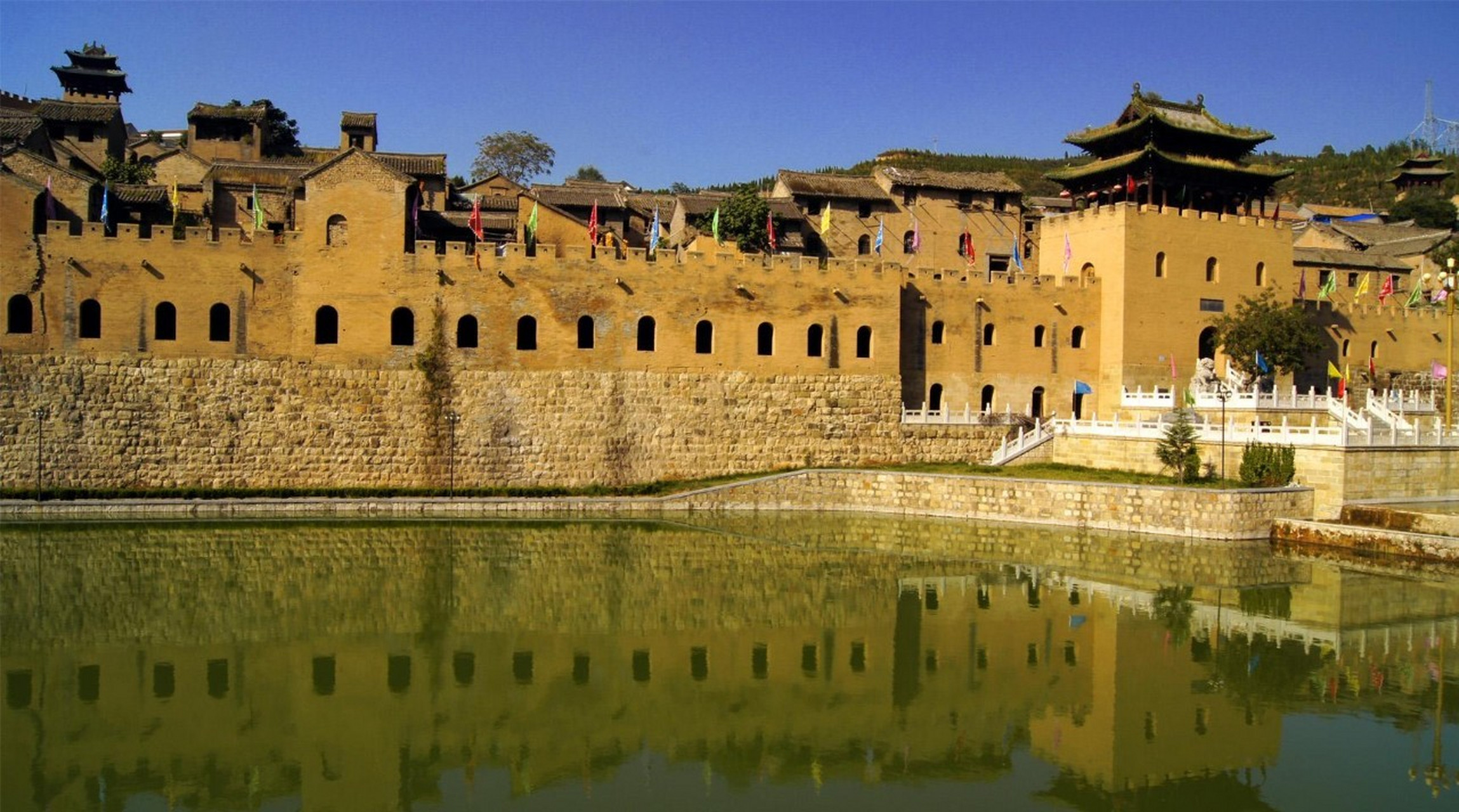 湘峪古堡位于山西省晋城市下辖的沁水县,整个古堡虽然位于深山之中