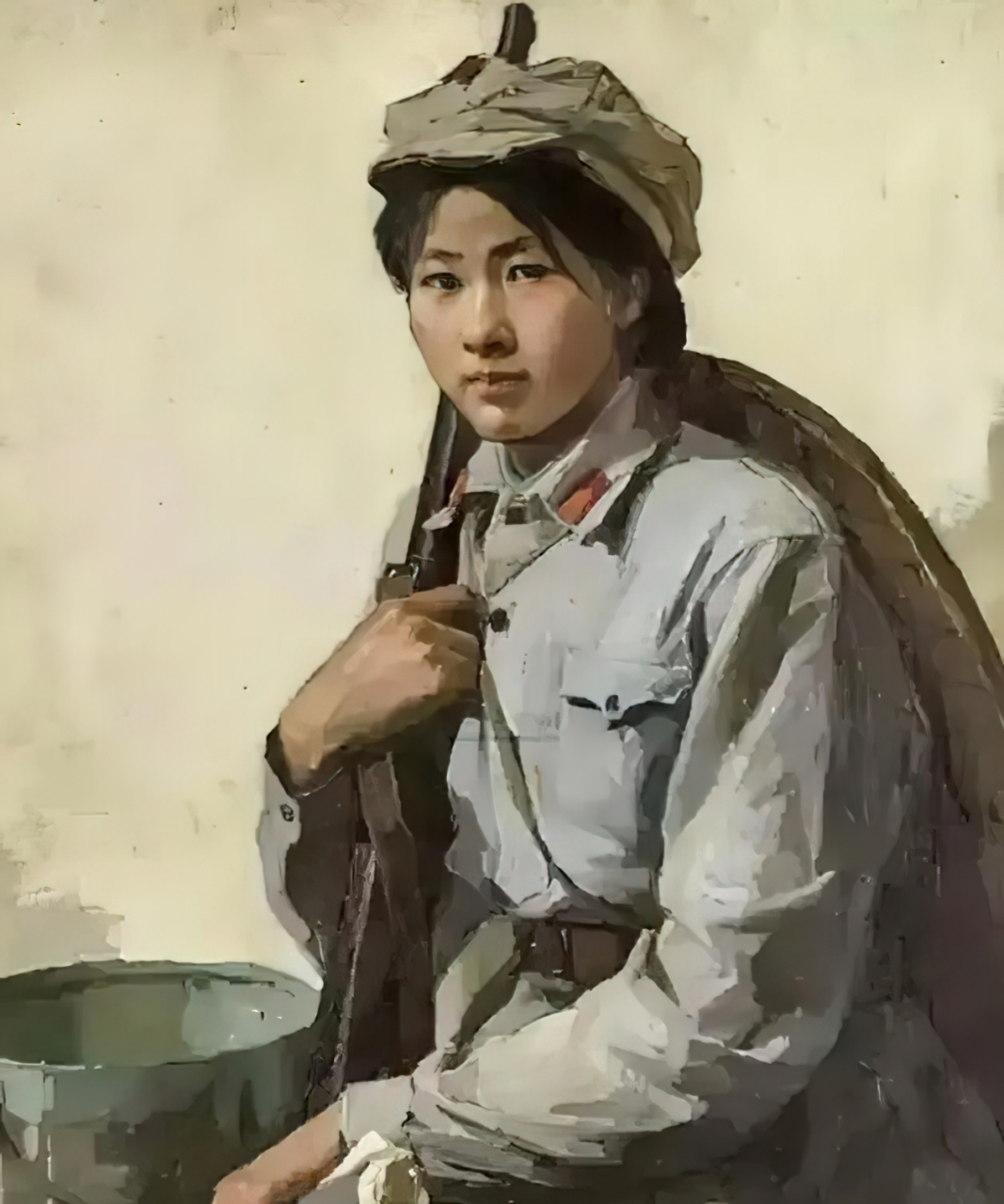 1937年,50岁的地主扛着一个16岁的红军女战士朝地窖走去.