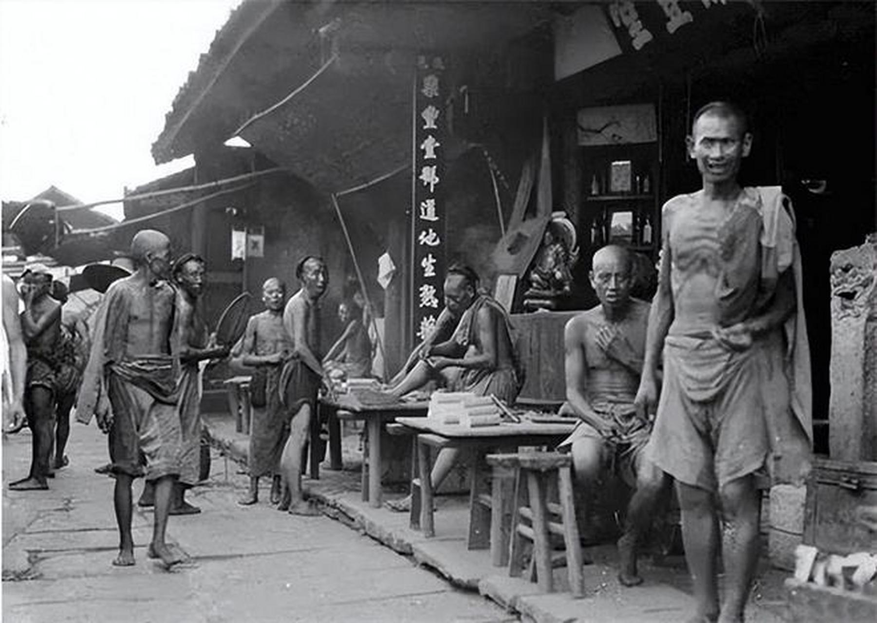 老照片:清朝时期的百姓,跟你想的有没有区别?