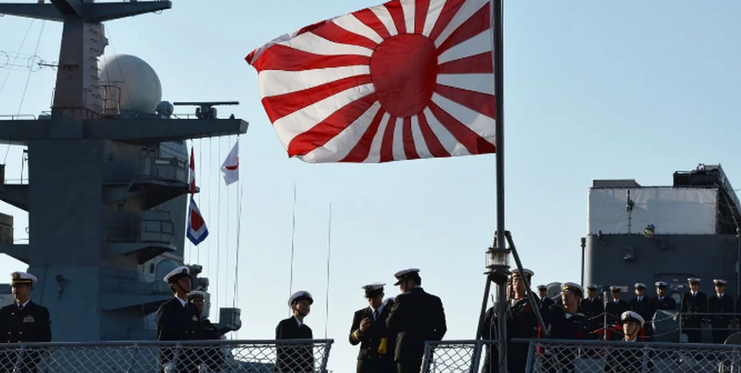 日本政府已选定33个民用机场和港口,准备将其升级为军用设施.