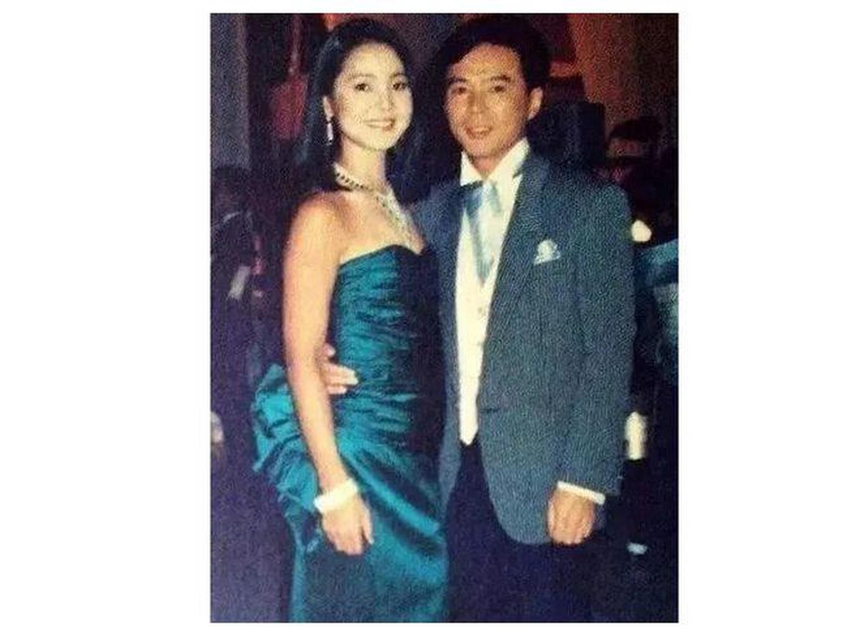 她和男友郭孔丞在一起的一幕留下了珍贵的瞬间.