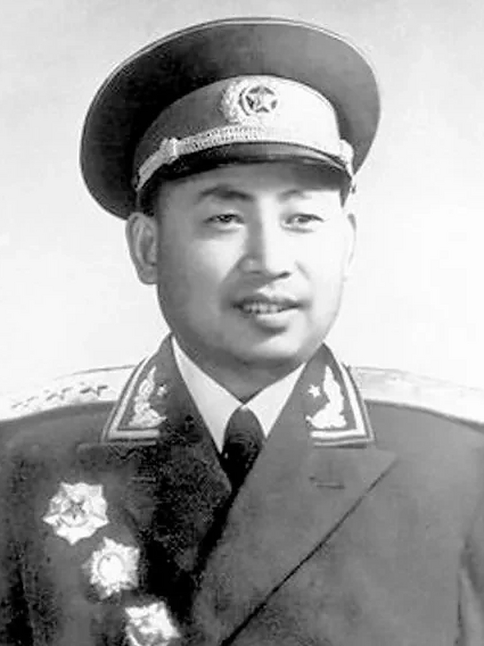 1970年9月上旬,陷入病危中的李天佑将军多次给医务人员说:"我不行了