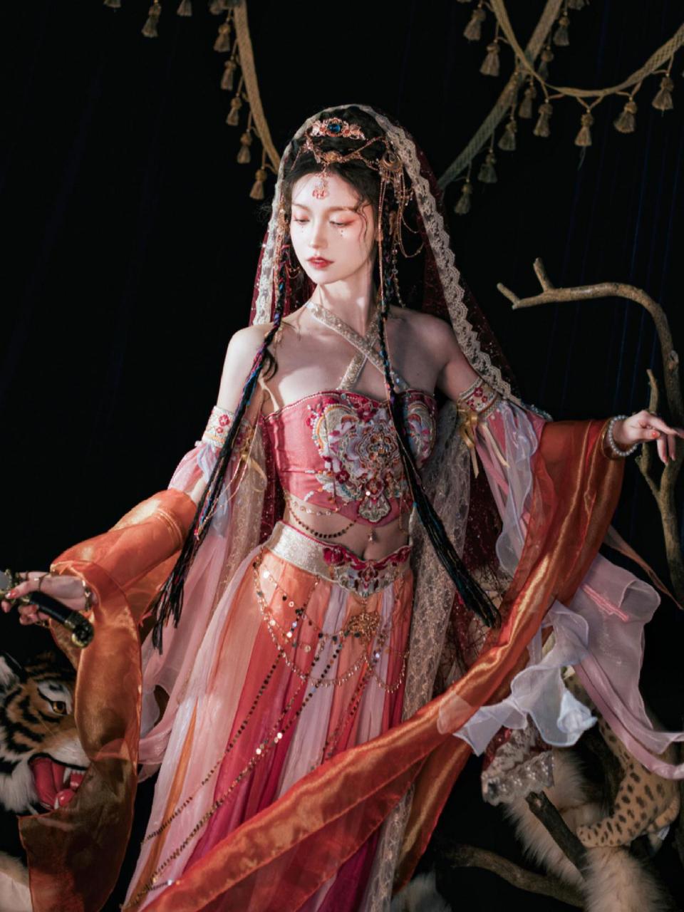 越迷人的越危险,西域公主的造型写真