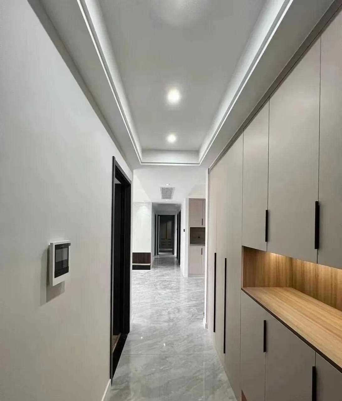 150平现代极简风[捂脸] 客厅做双眼皮叠级吊顶,客餐厅分开各围一圈