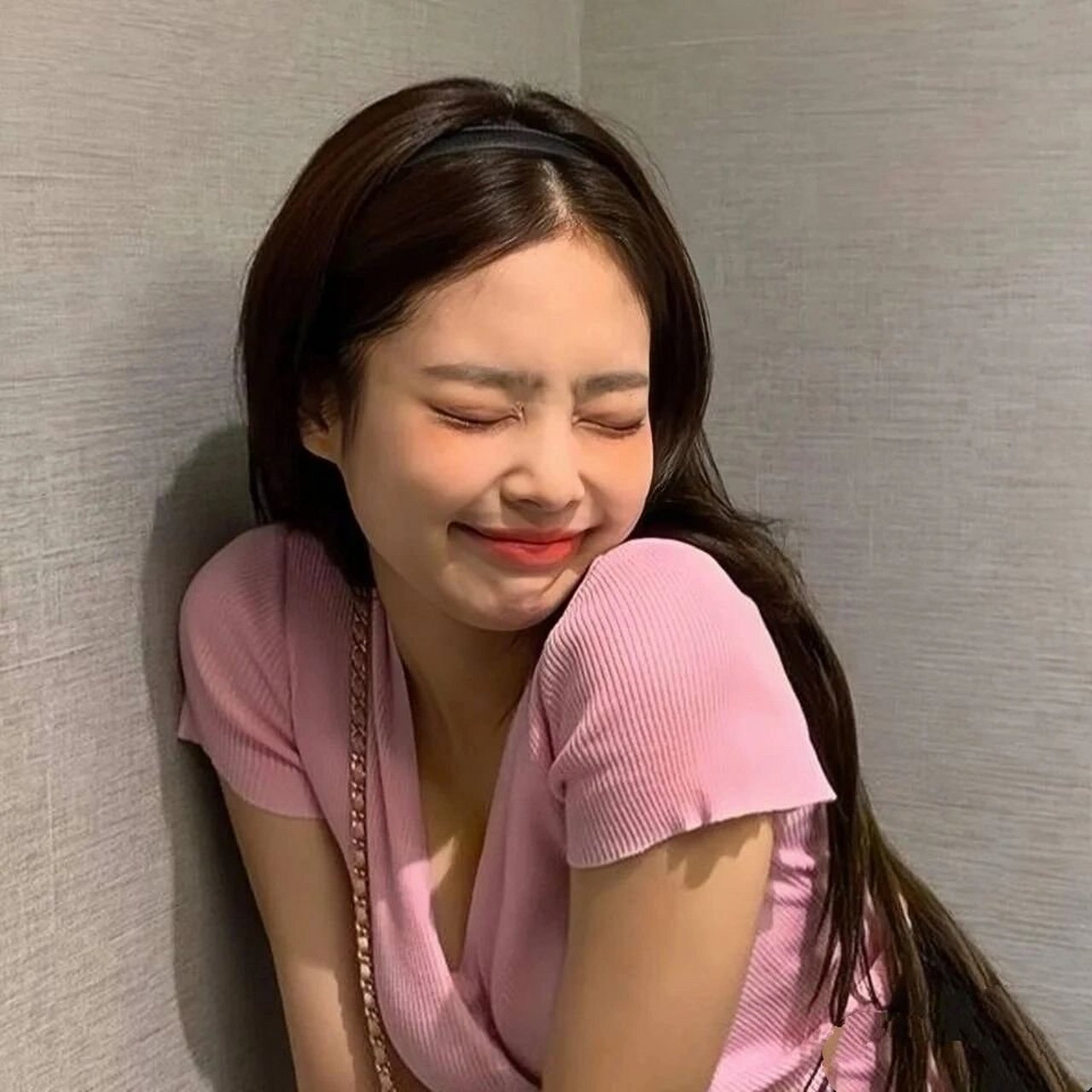 jennie丑照	jennie丑照