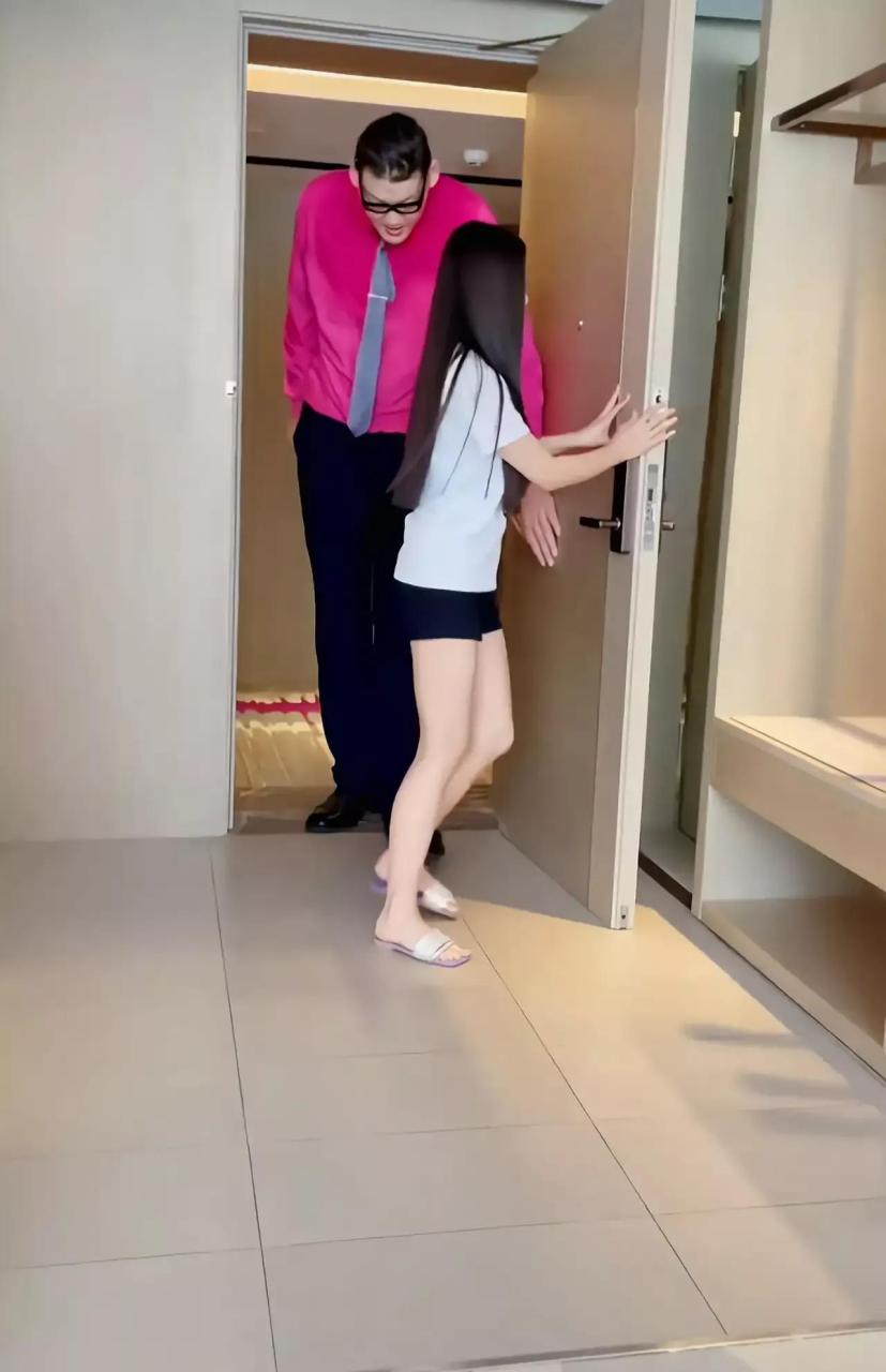 55米的李七喜和2.