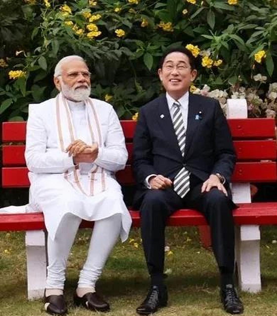 澳大利亚专家说,阿尔贝尼斯总理对这张岸田与莫迪的长椅合影"非常着迷