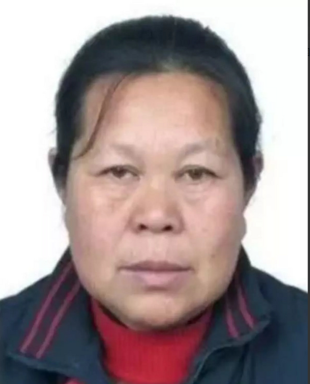 这个面露凶光的女人叫陈莲香,是一个罪孽深重的人贩子,她伙同他人,共