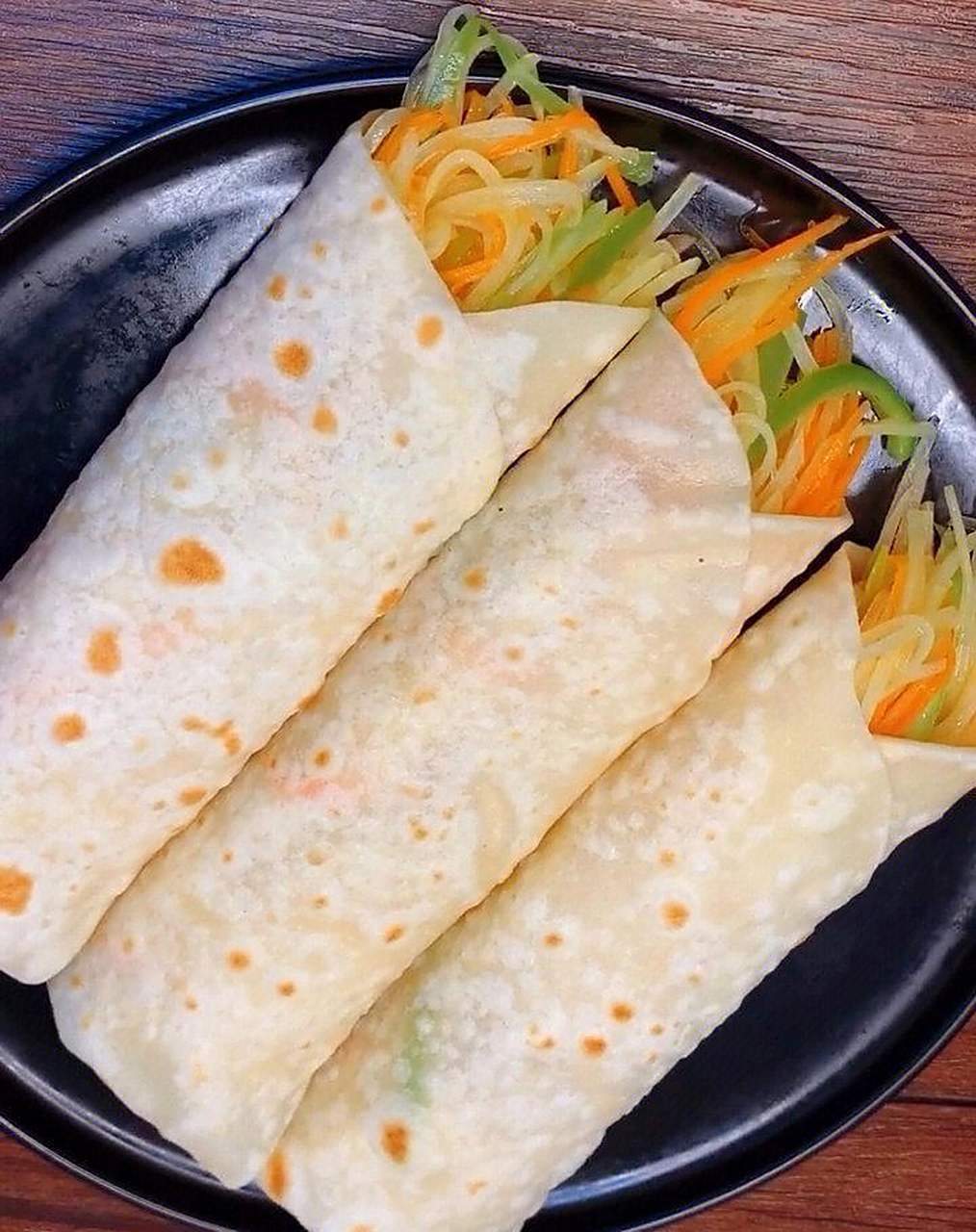 [饺子]土豆丝卷饼|一次炫3个[饺子]超好吃[鸡蛋] 今天我做了大部分人