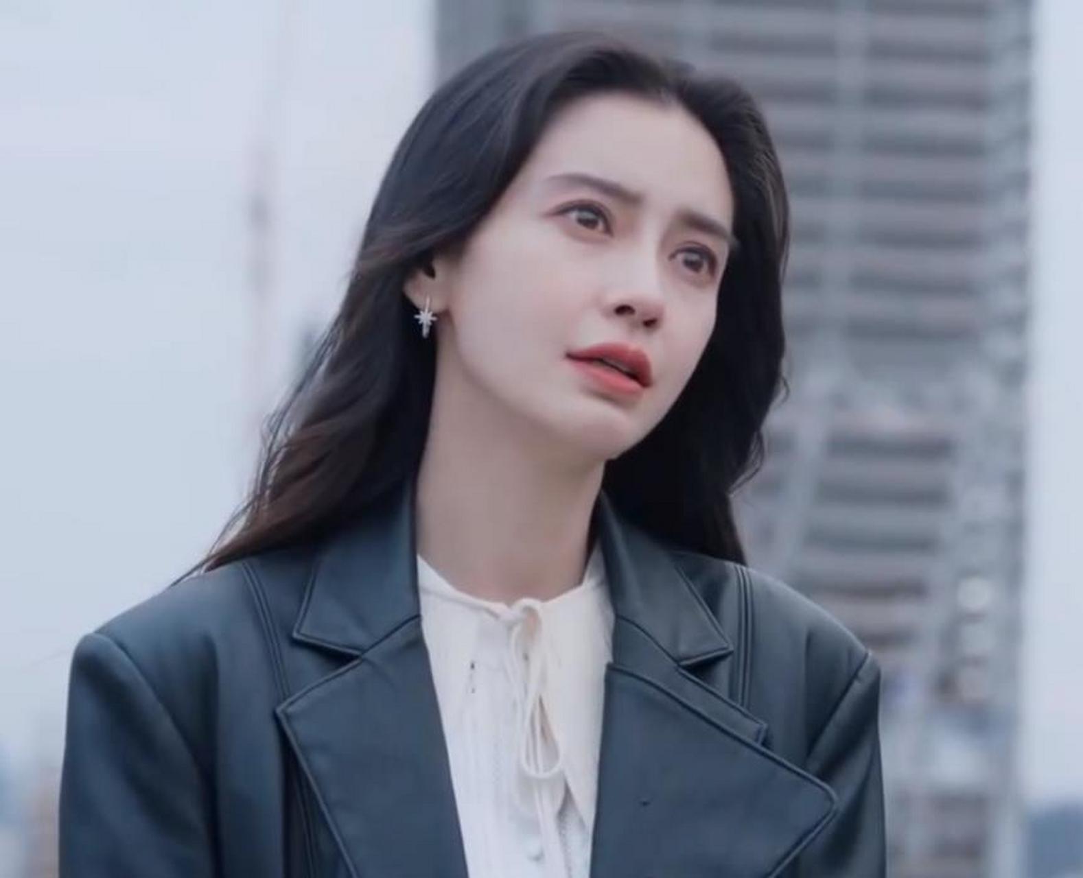 杨雪杨颖暮色心约演母女# 导演这选角还真卡在我审美上了,且不说杨 