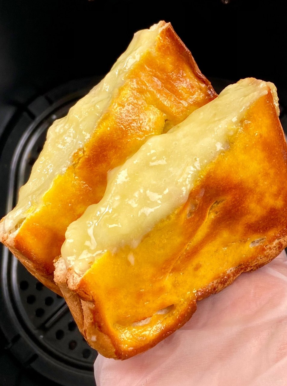 不知道吃什么就做这个 香蕉吐司空气炸锅=简易香蕉派!