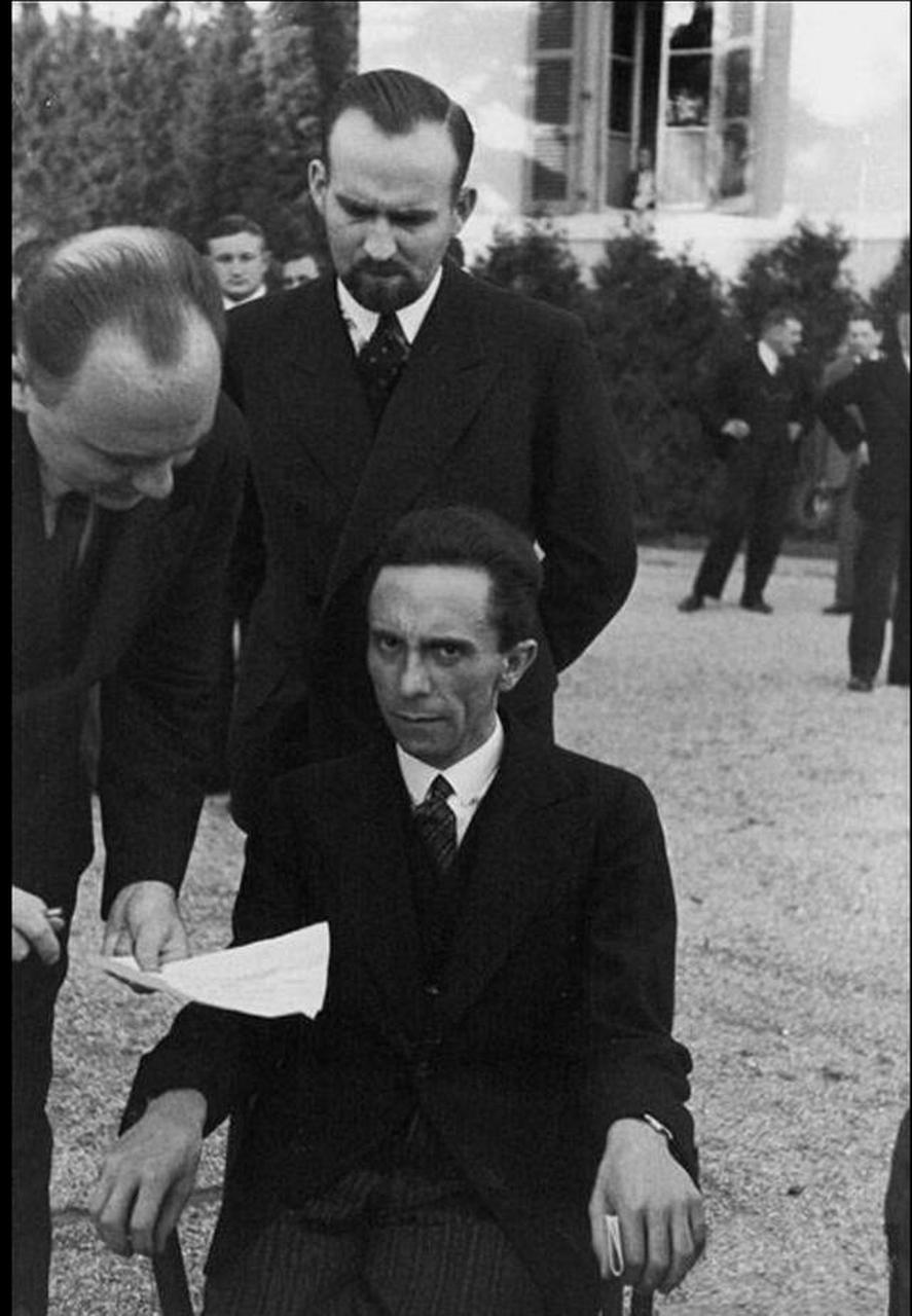 仇恨的眼睛,戈培尔在发现他的摄影师是犹太人后,拍摄的照片,1933年