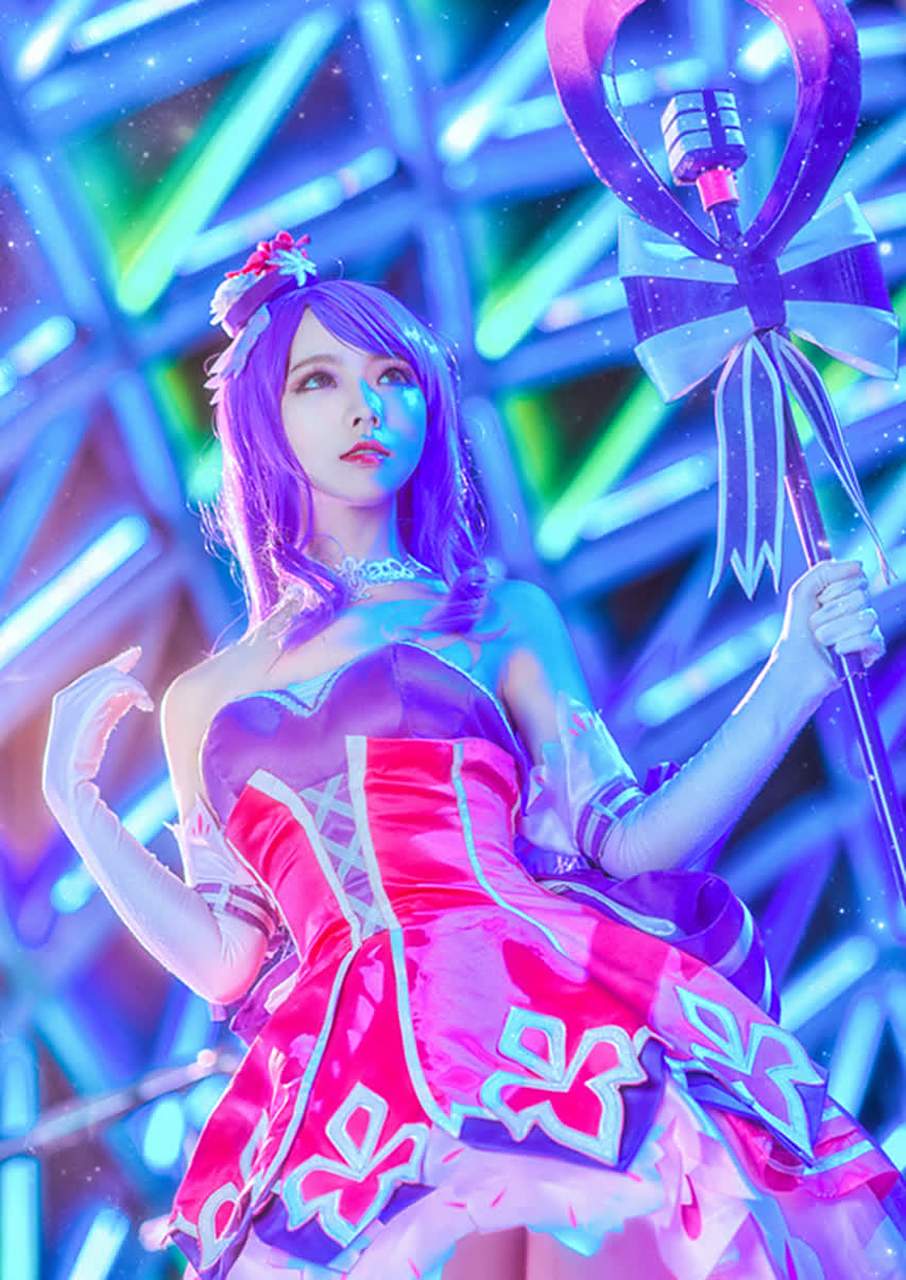 《王者荣耀》"王昭君"闪亮登场,非常时尚的"偶像"cosplay,小天使的