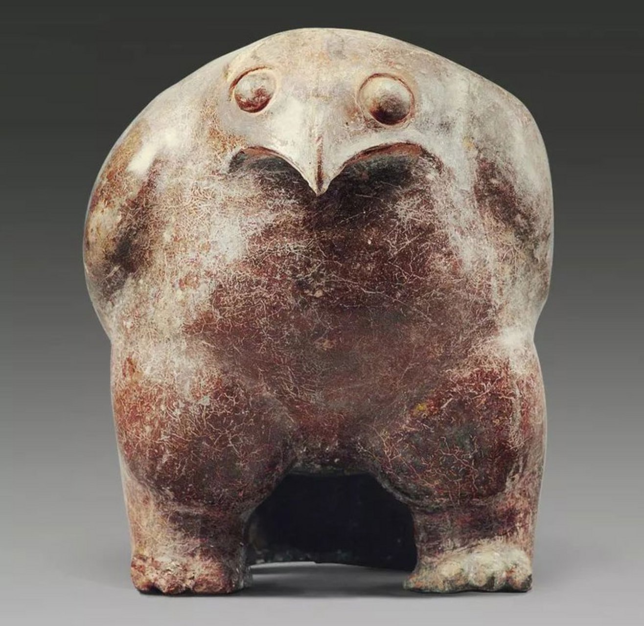 中国禁止出国展览文物之:陶鹰鼎  陶鹰鼎是新石器时代仰韶文化的