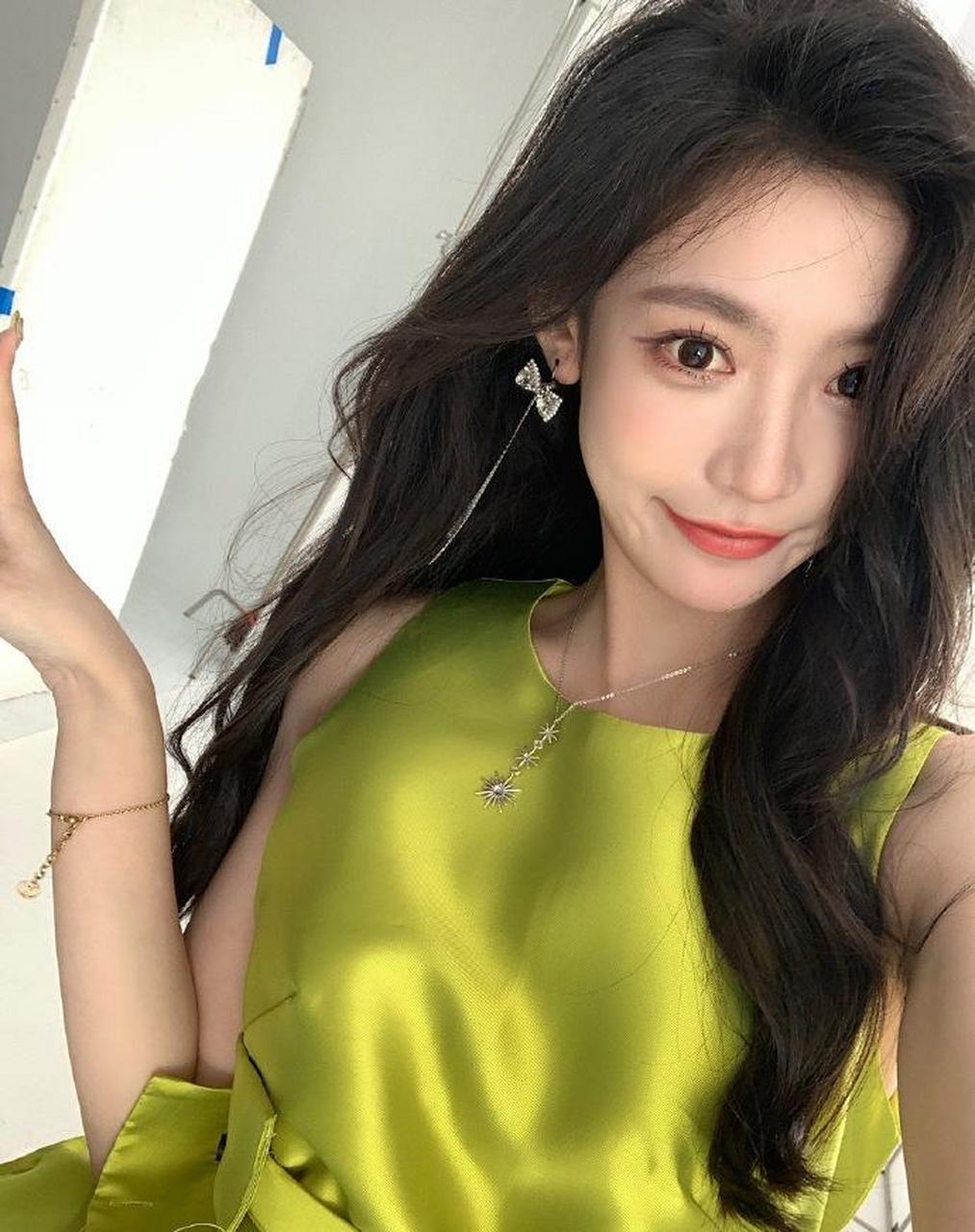 网红美女迪迪迷人美照欣赏,好可爱啊