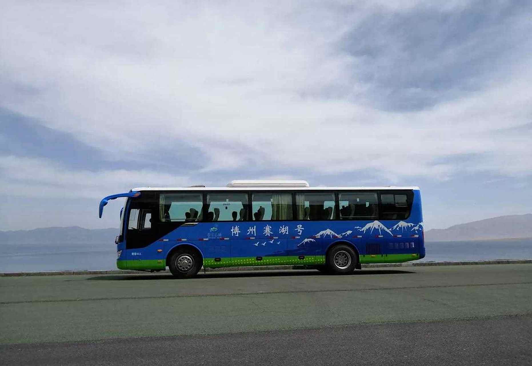 赛里木湖景点攻略区间车，旅游帮手
