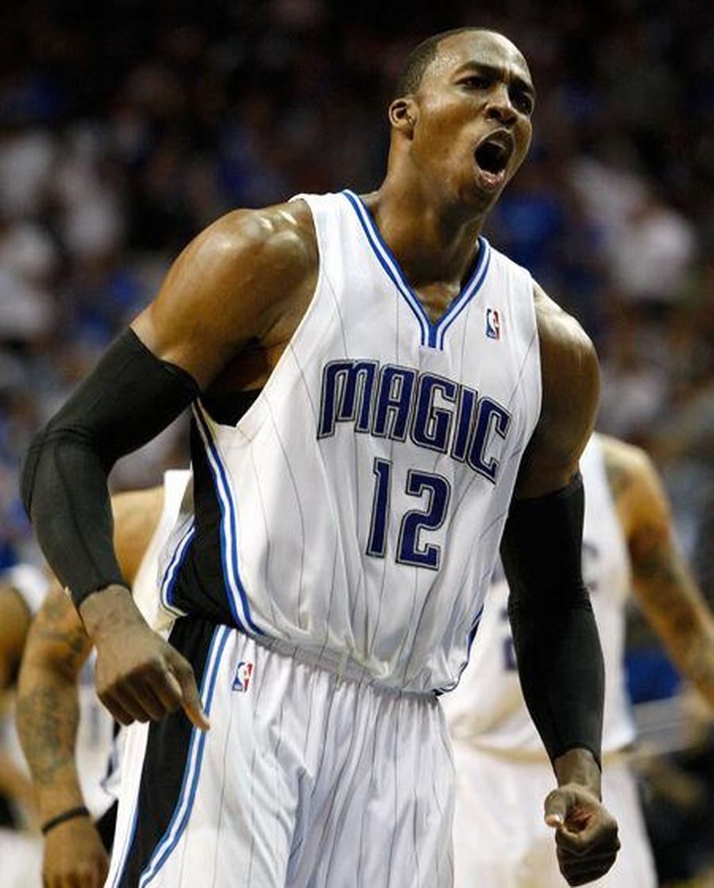 nba# 霍华德:从长沙到湖人,巨人的背后故事"  德怀特·霍华德,身高2.