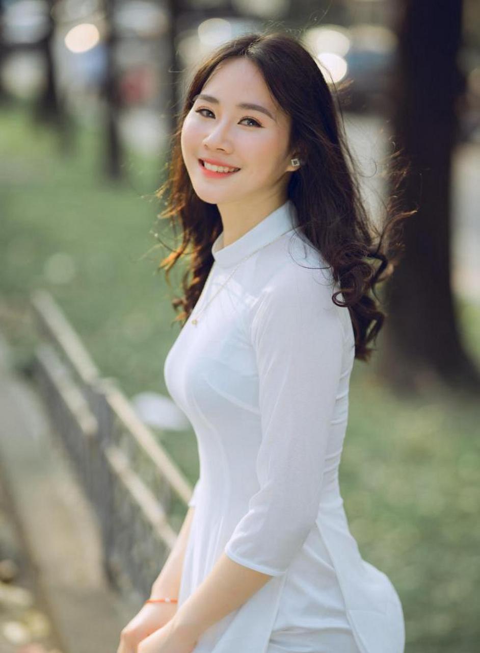 美女图集:高颜值的越南女生,甜美的笑容令人心动