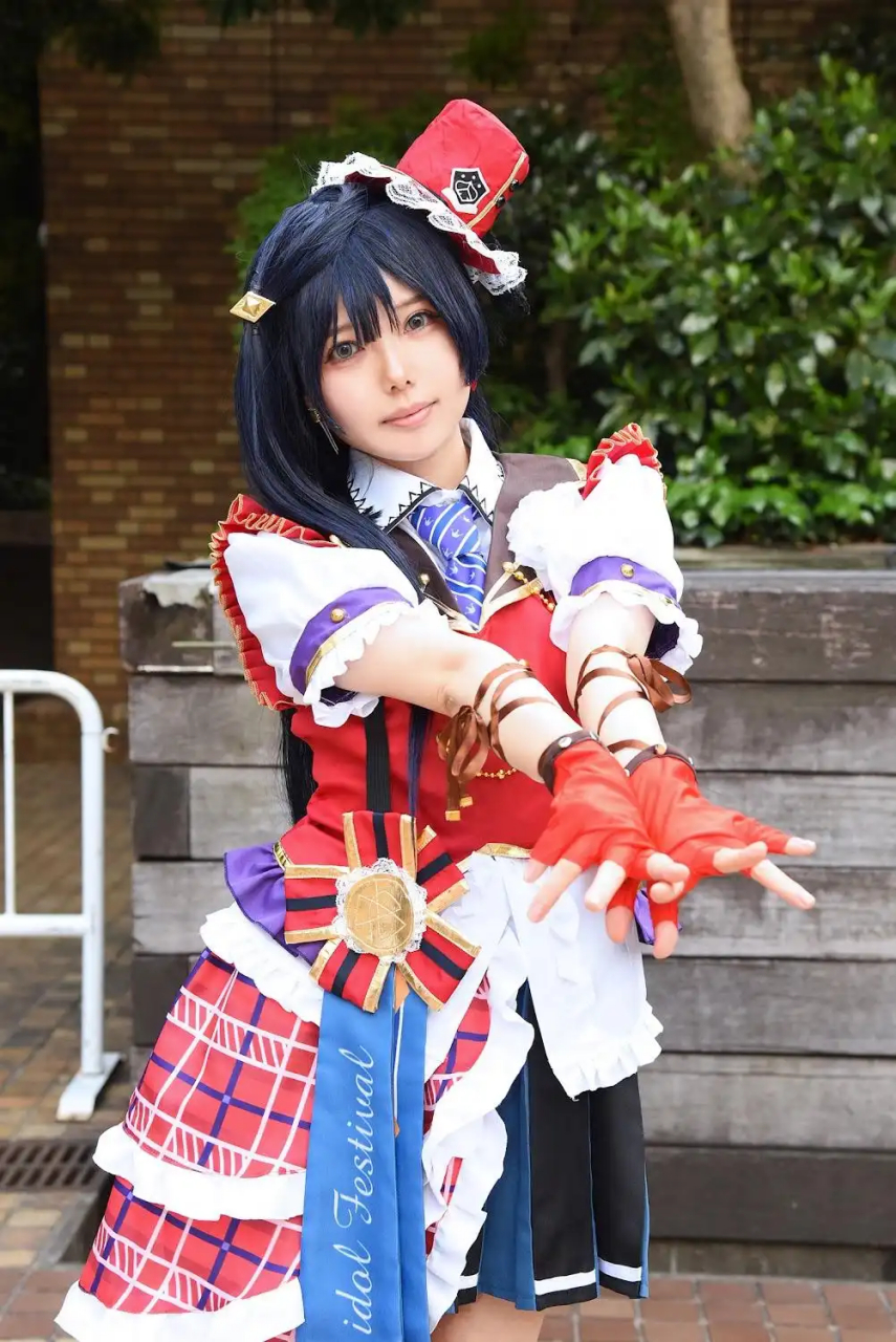 动漫# #二次元# 《lovelive》优木雪菜的cos照,扮演者ソムタム叹