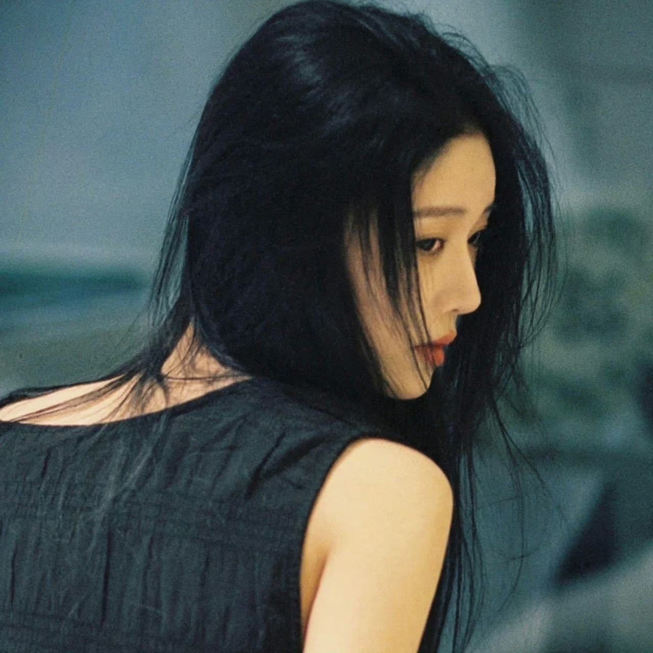 精致女人养成术:杜绝伤发坏习惯,成为背影杀手  1