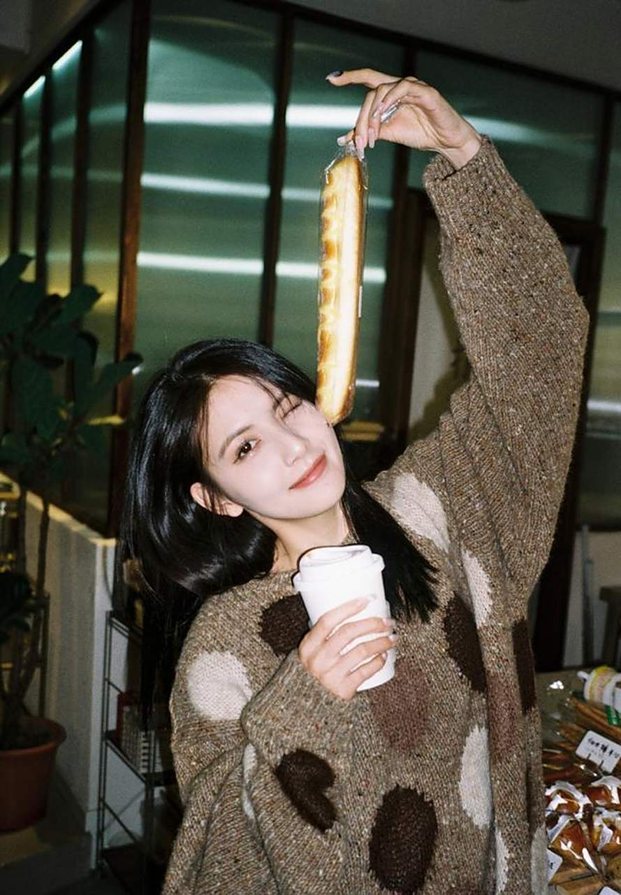 网红美女甜仇拍摄可爱美照,真好看啊