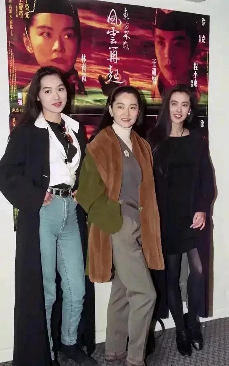 拍摄于1993年的合影照,位于照片c位的是一代人心中