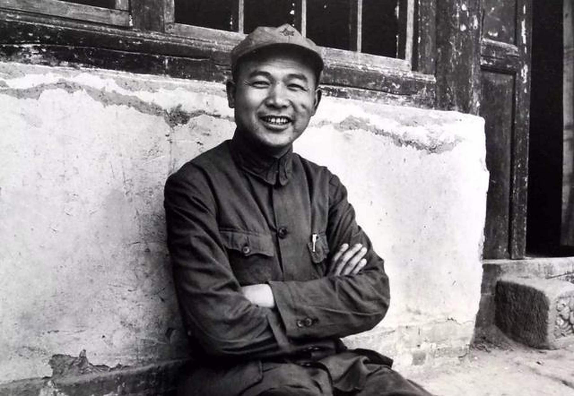 1932年秋天,红四方面军在第四次反"围剿"中,和国军苦战失利,不得不