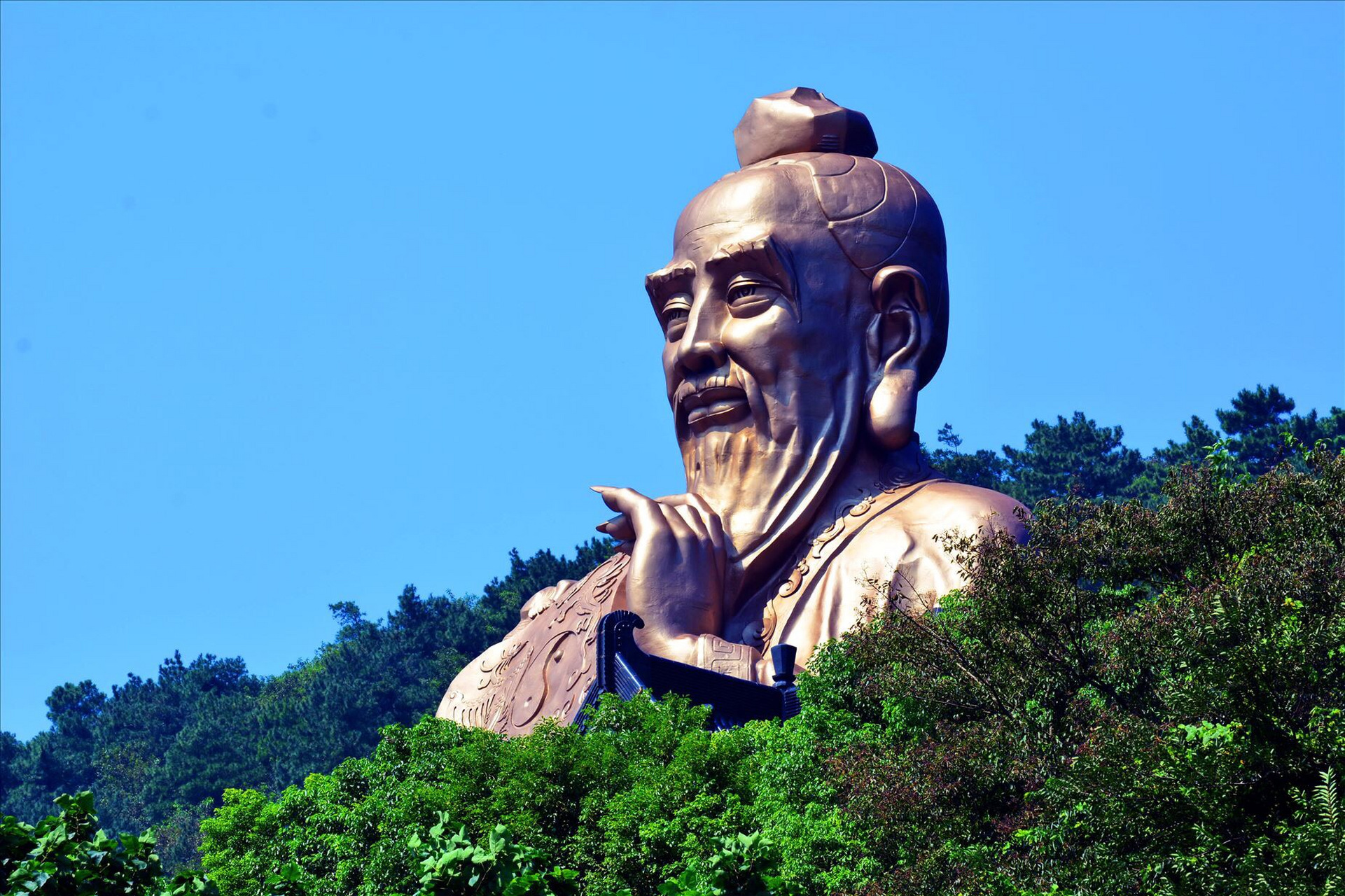 镇江茅山,被誉为"第一福地,第八洞天",是中国道教圣地之一,也是道教