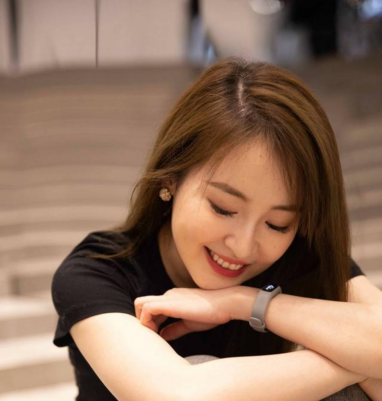 3月18日,"音乐小仙女"刘雪婧全新单曲《letter》正式发布,轻快的旋律