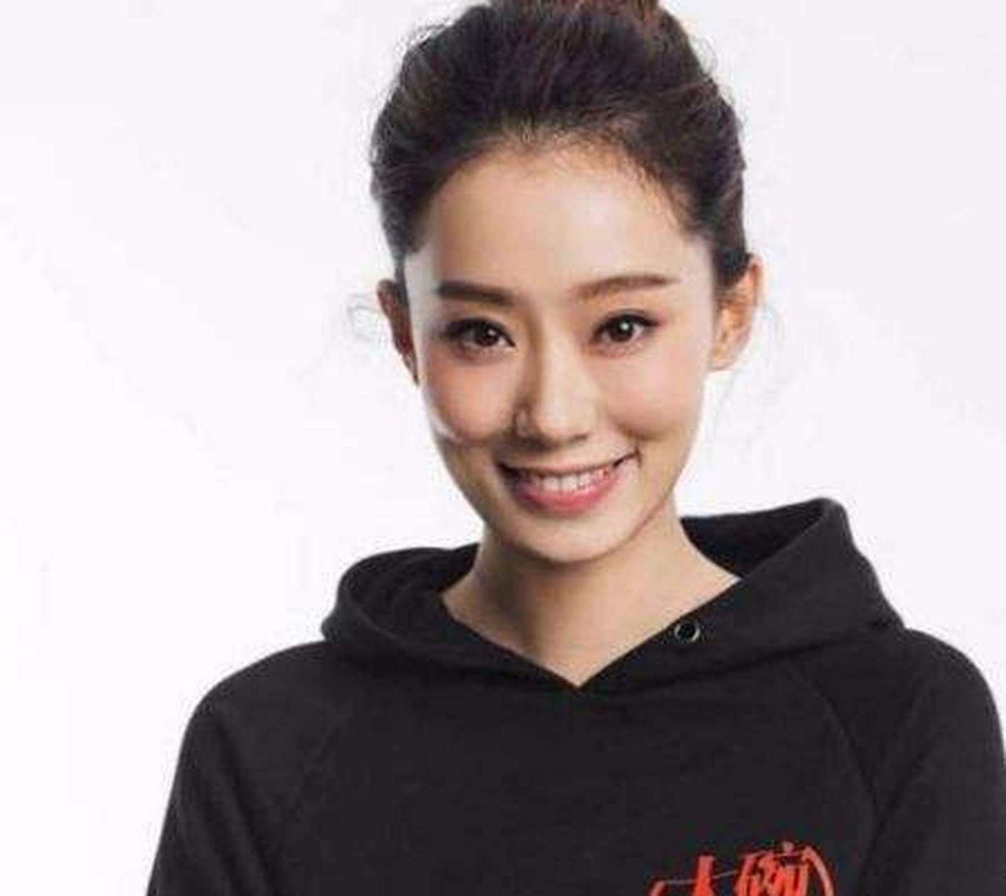 在《非常静距离》中张小斐说贾玲让自己感动的事,没想到却变成了吐槽