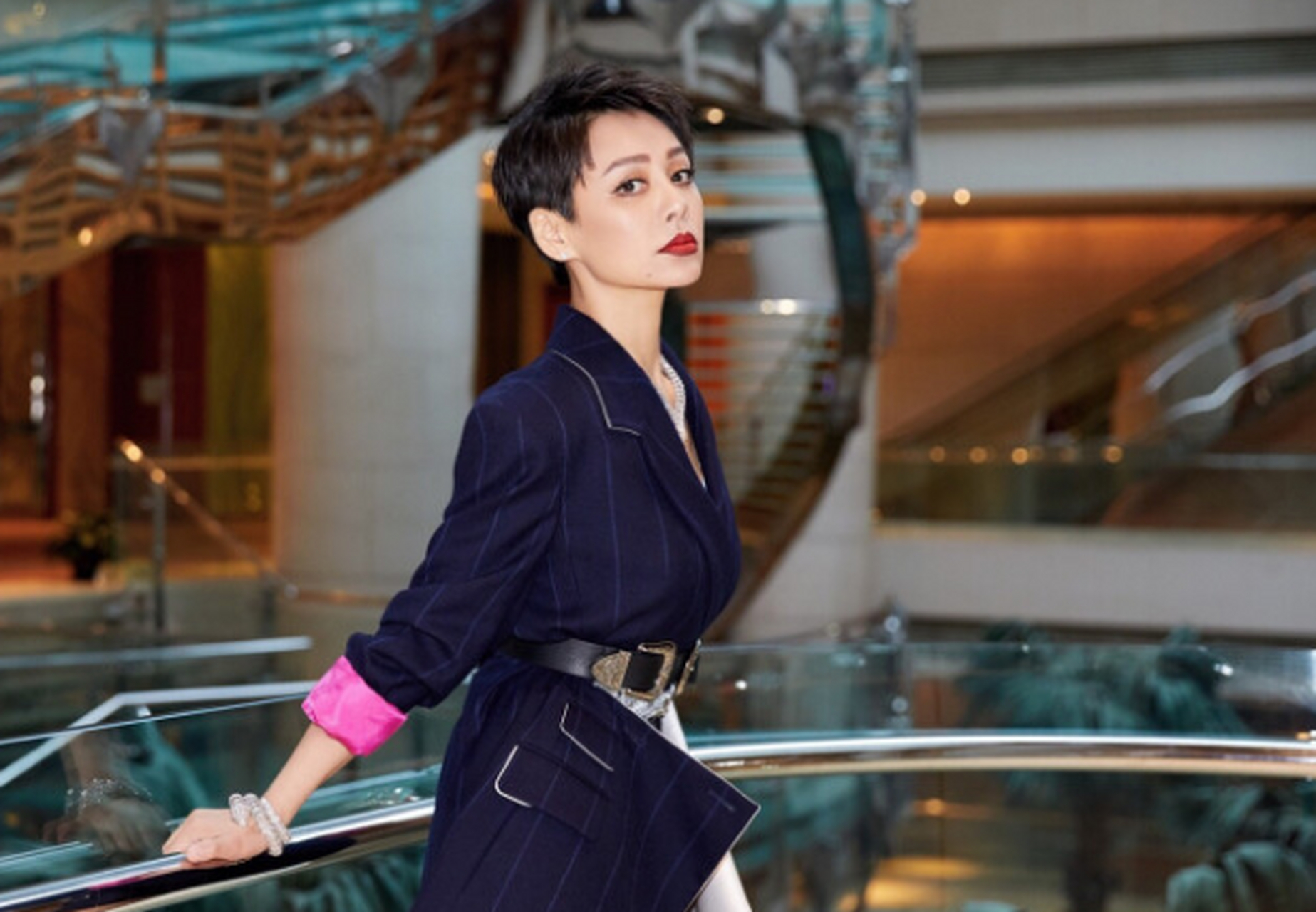 宁静,这位著名演员,最近在微博上发表了一篇长文,公开抨击了影视幸档