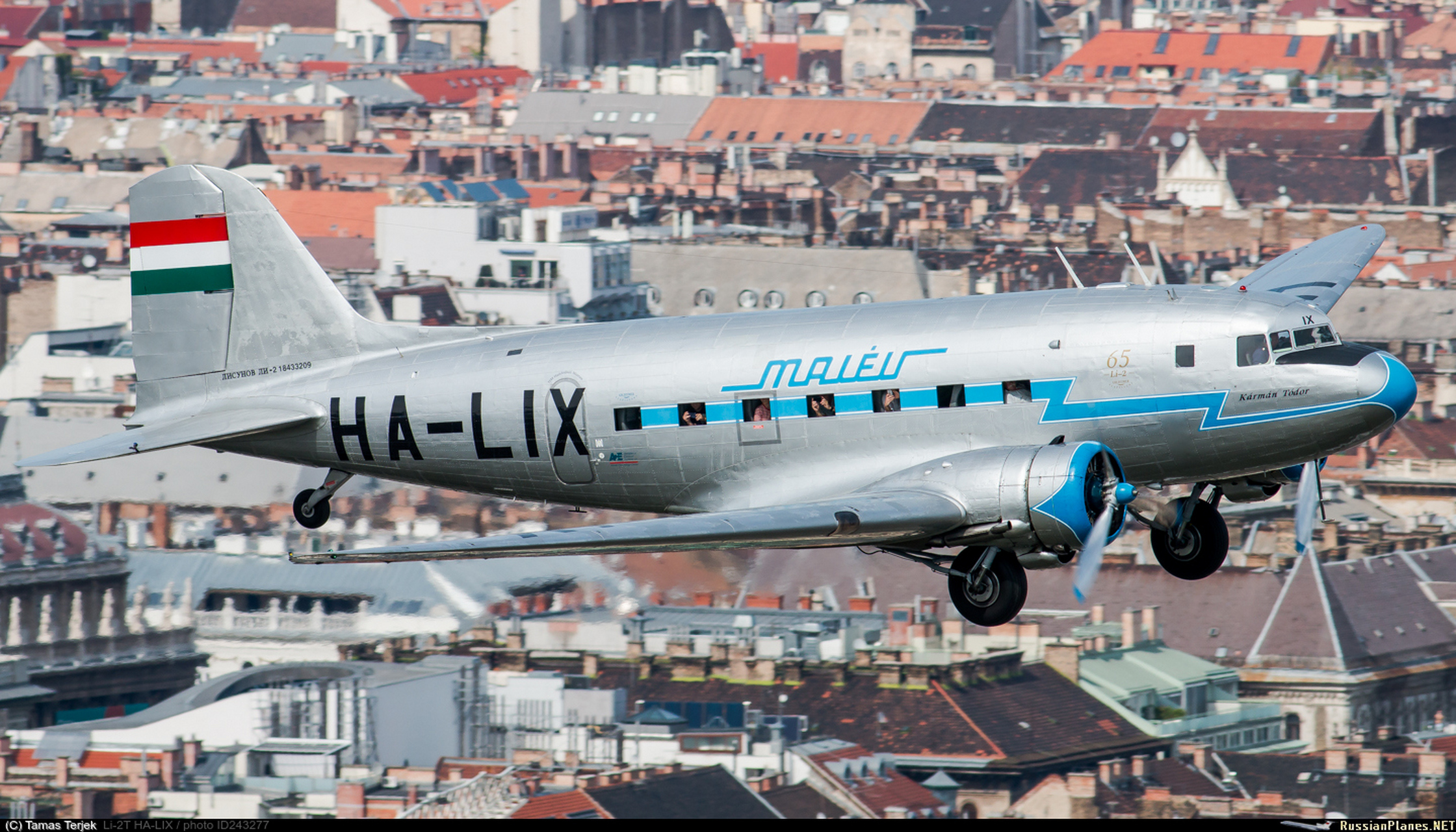 四十年代末期生产的里2运输机,是当时苏联航空工业的一个重要里程碑