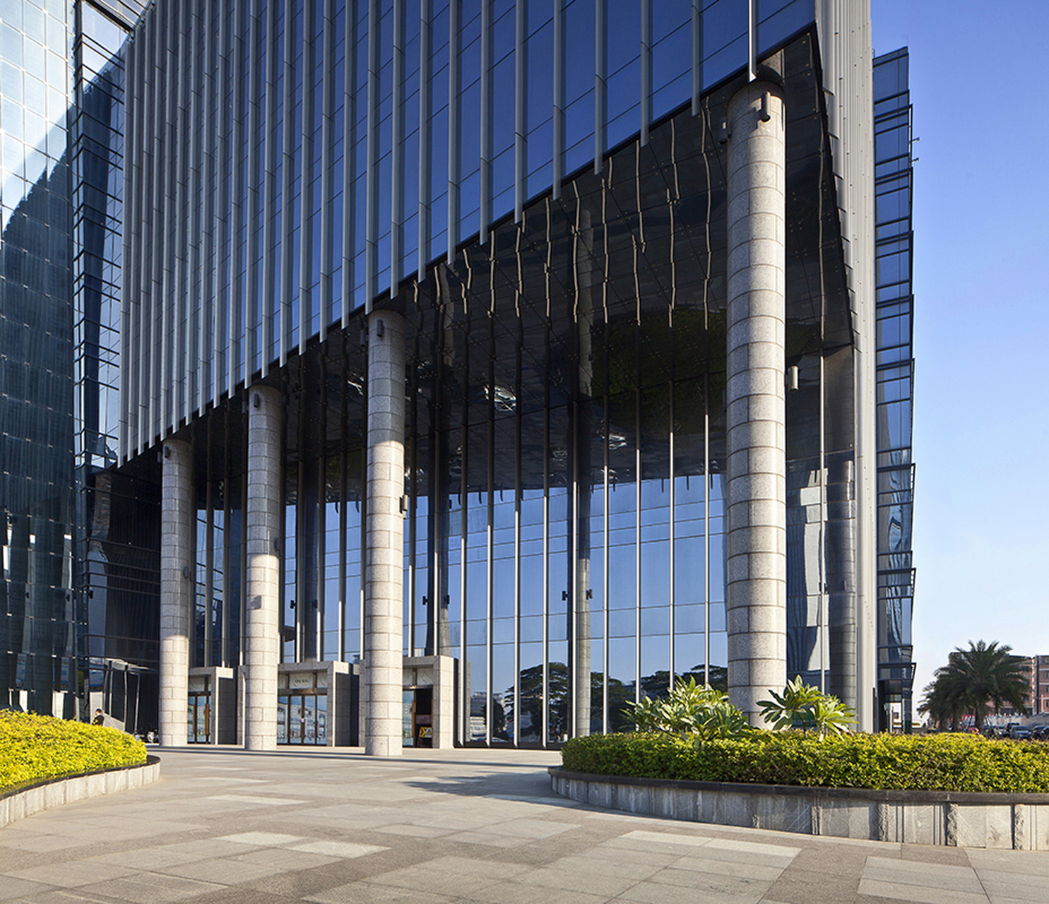 美好生活家# #旅游攻略#东莞环球经贸中心:前身为台商大厦,位于东莞