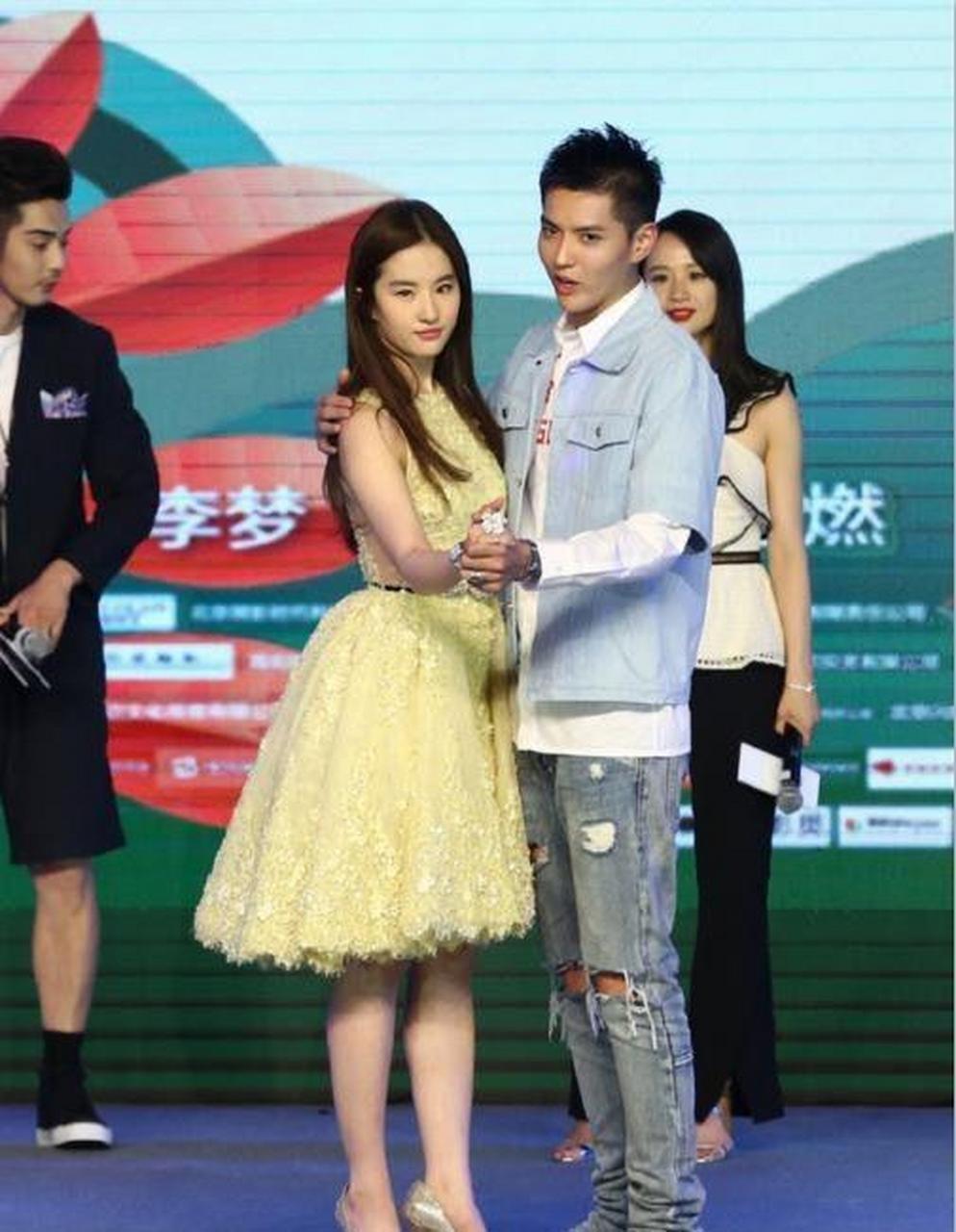 "  刘亦菲与吴亦凡曾合作《致青春·原来你还在这里》,在开拍前