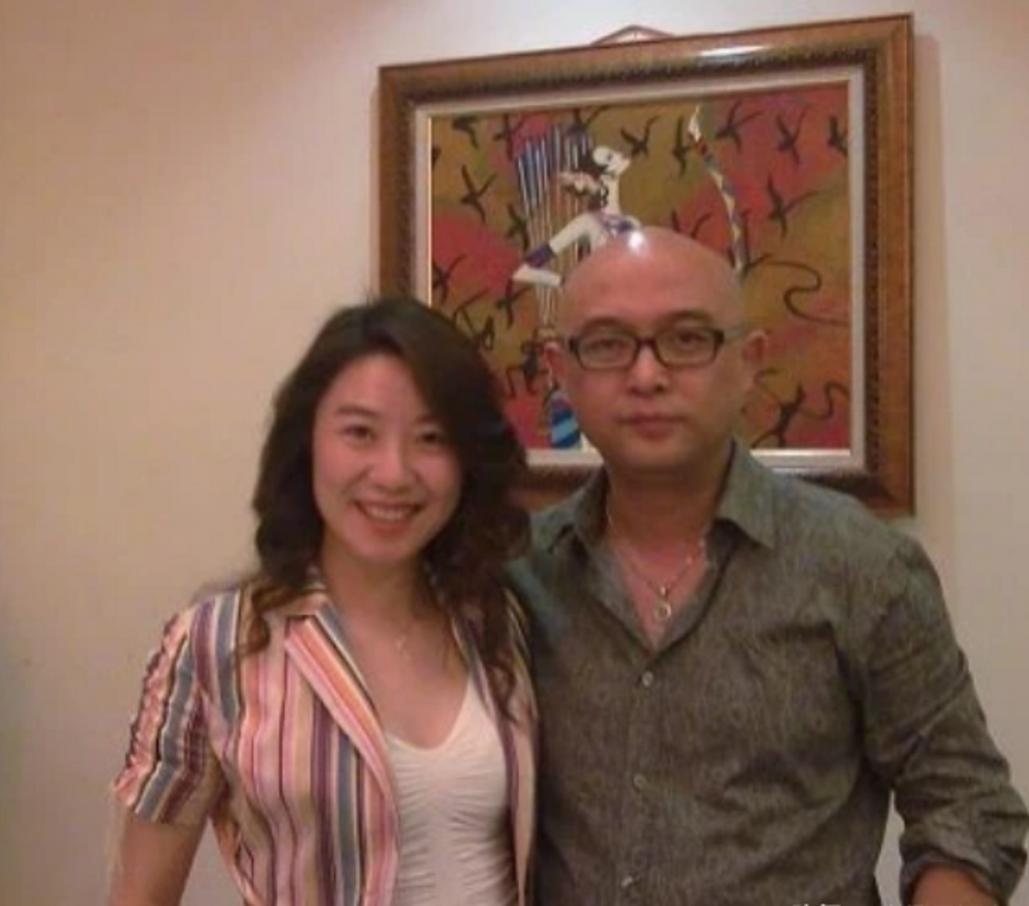 第二天李雪小心翼翼的问孟非:"你现在一个月挣多少钱?