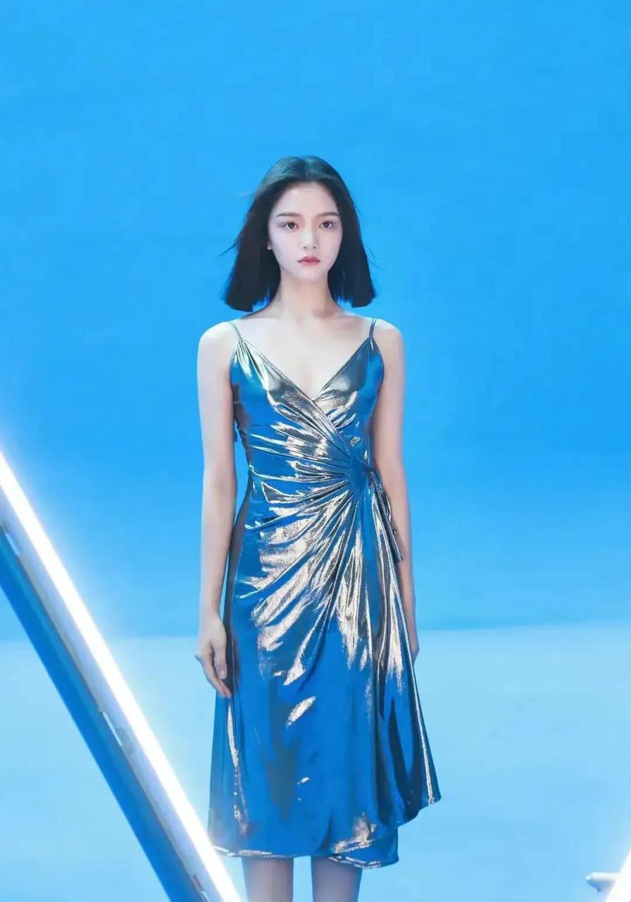 今天穿什么_疯说时尚_2022年05月22日_微头条