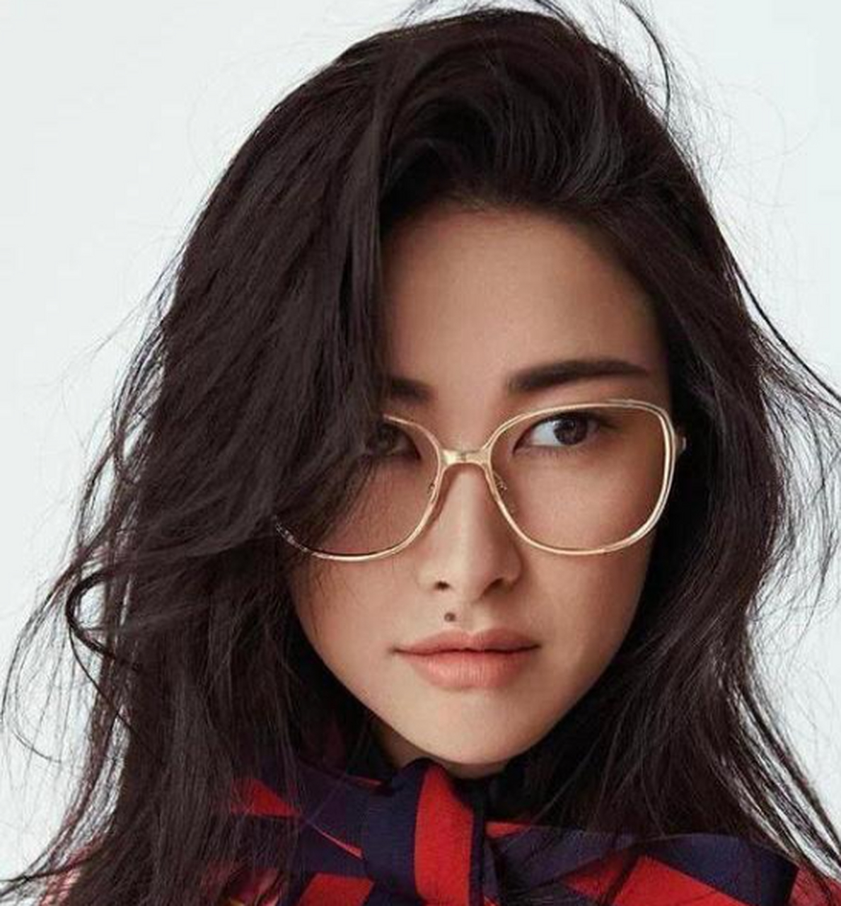 朱珠这个痣点掉后颜值直接上了一个台阶