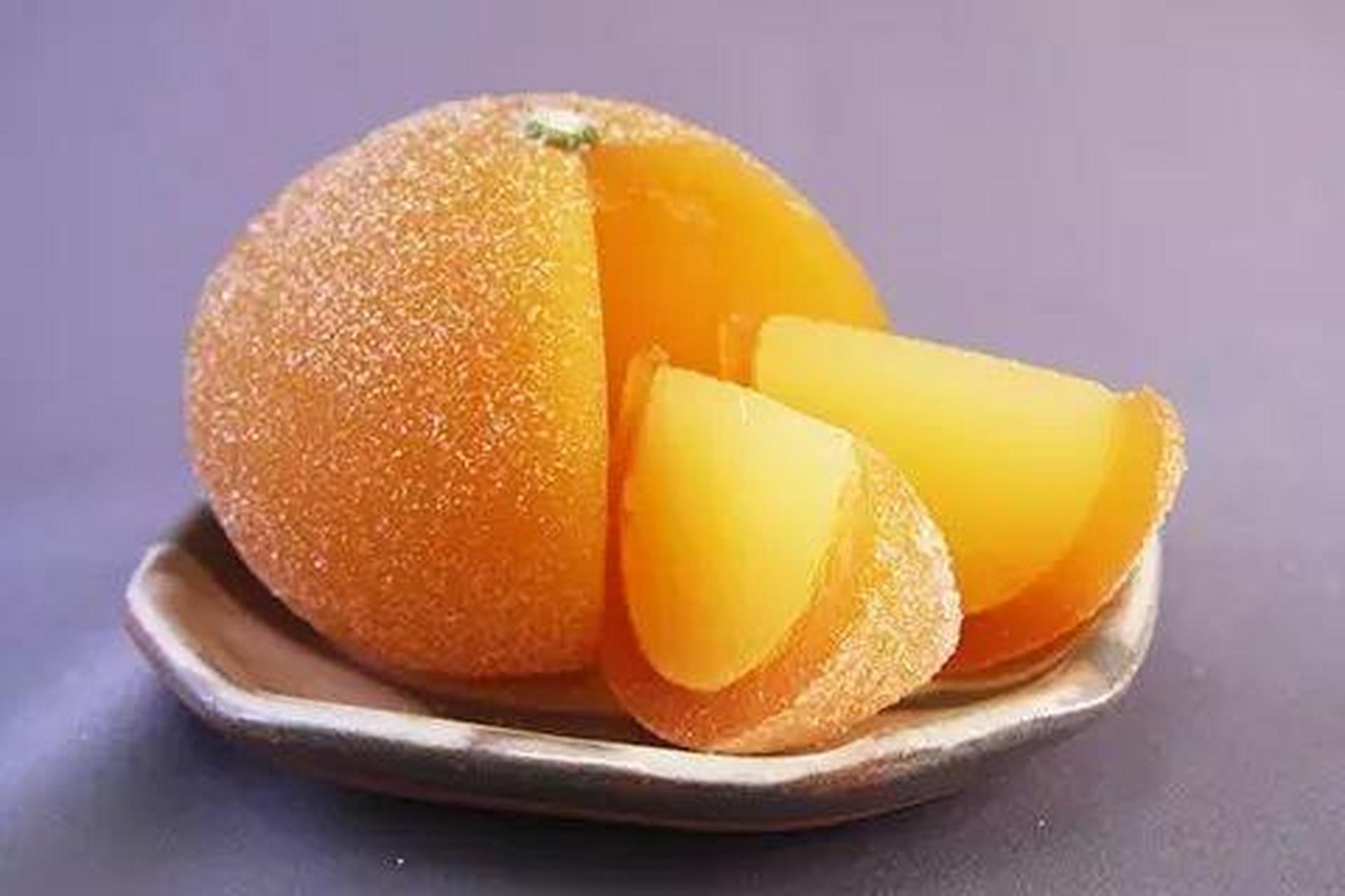 "夏蜜柑"是日本的一个柑橘品种,以前因为味道太酸,不怎么受欢迎,后来