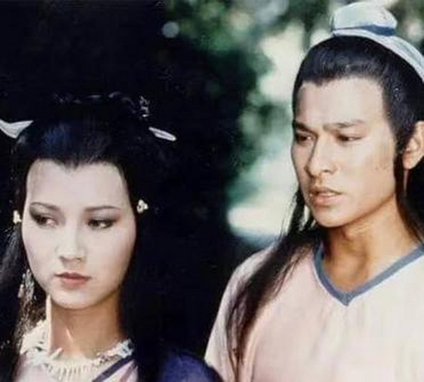 小时候看过的《魔域桃源》,刘德华和赵雅芝主演,现在回忆起来只记得大