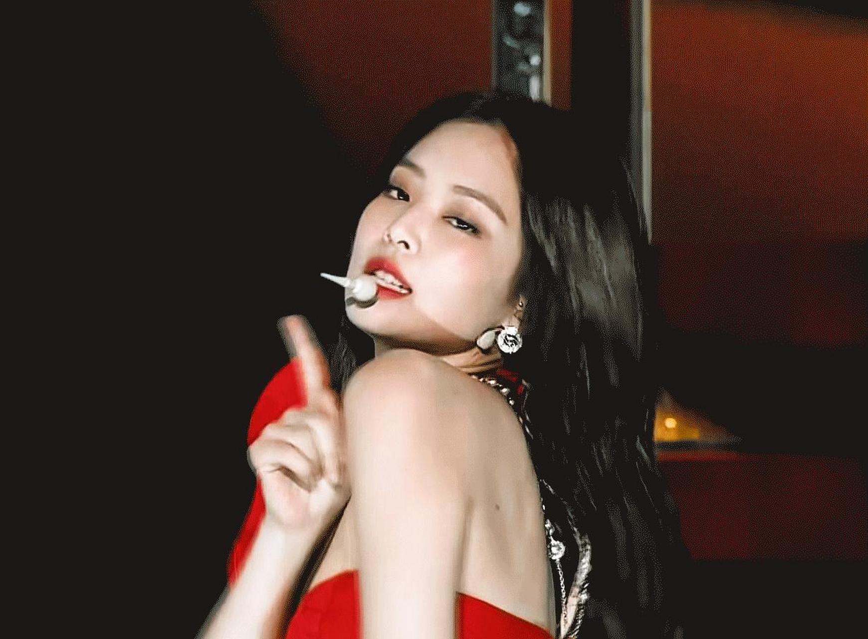 gif创作人 jennie红玫瑰造型太美了吧!真的有被惊艳到!
