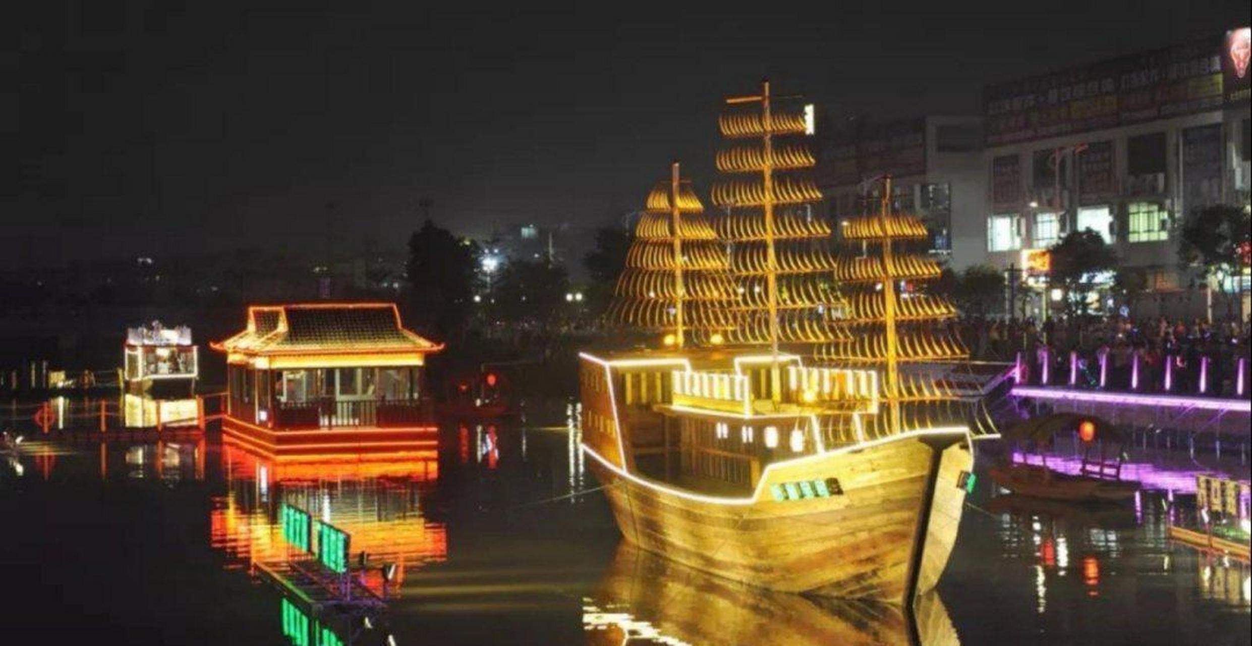 哈罗,大家好,带你们参观一下中山古镇的灯都湿地公园的风景,一睹它的