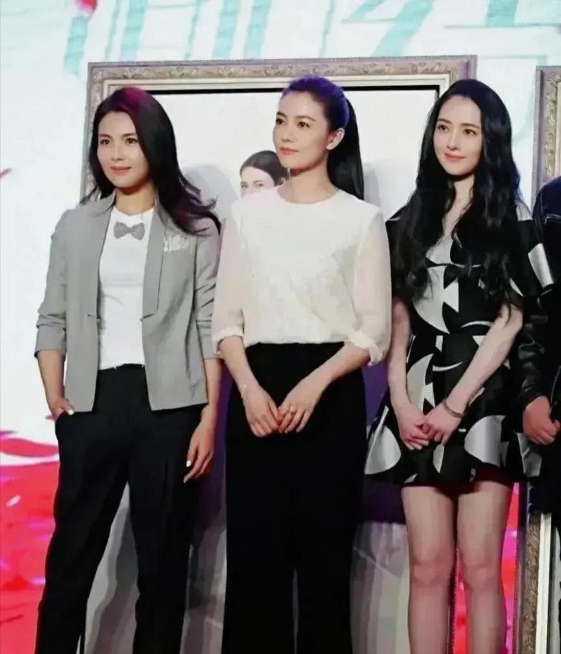 郭碧婷,高圆圆,刘涛合照,明显谁更有气质更甜美!