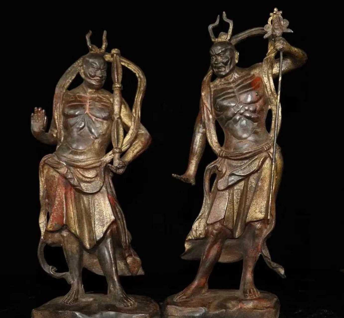 珍藏老铜胎泥金开光撒朱砂佛像  哼哈二将神像两尊  恭请供奉佛像摆件