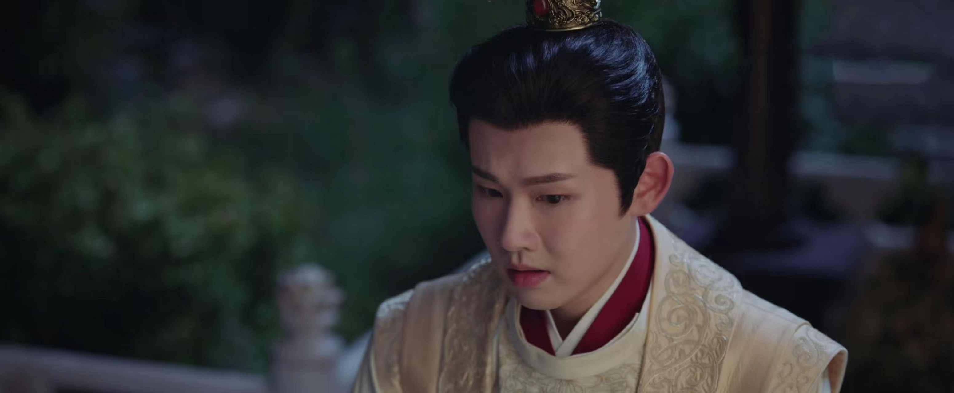 范轩用了三年时间,把所有的路都给范玉铺好了:  太后一党已经没啥