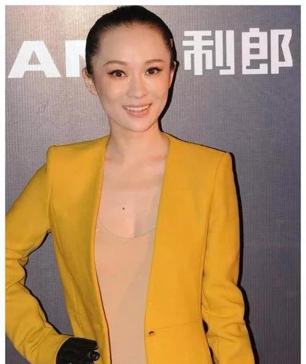 女神 霍思燕是一个胸怀大"痣"的女人,难道这是传说中的美人痣吗