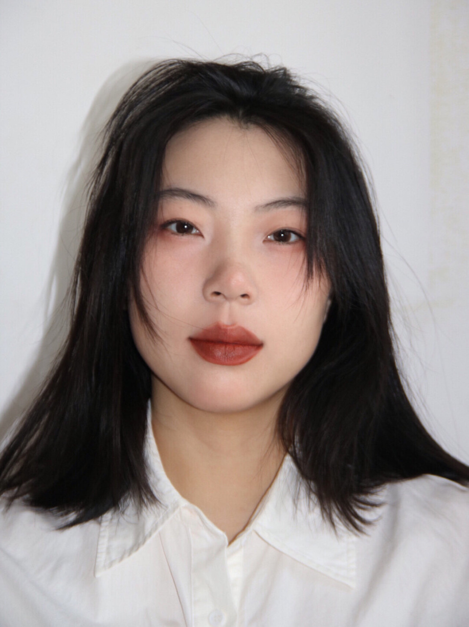 98好显白的琥珀茶棕～  哎呀,亲们,我来给大家分享一下大眼睛试色的