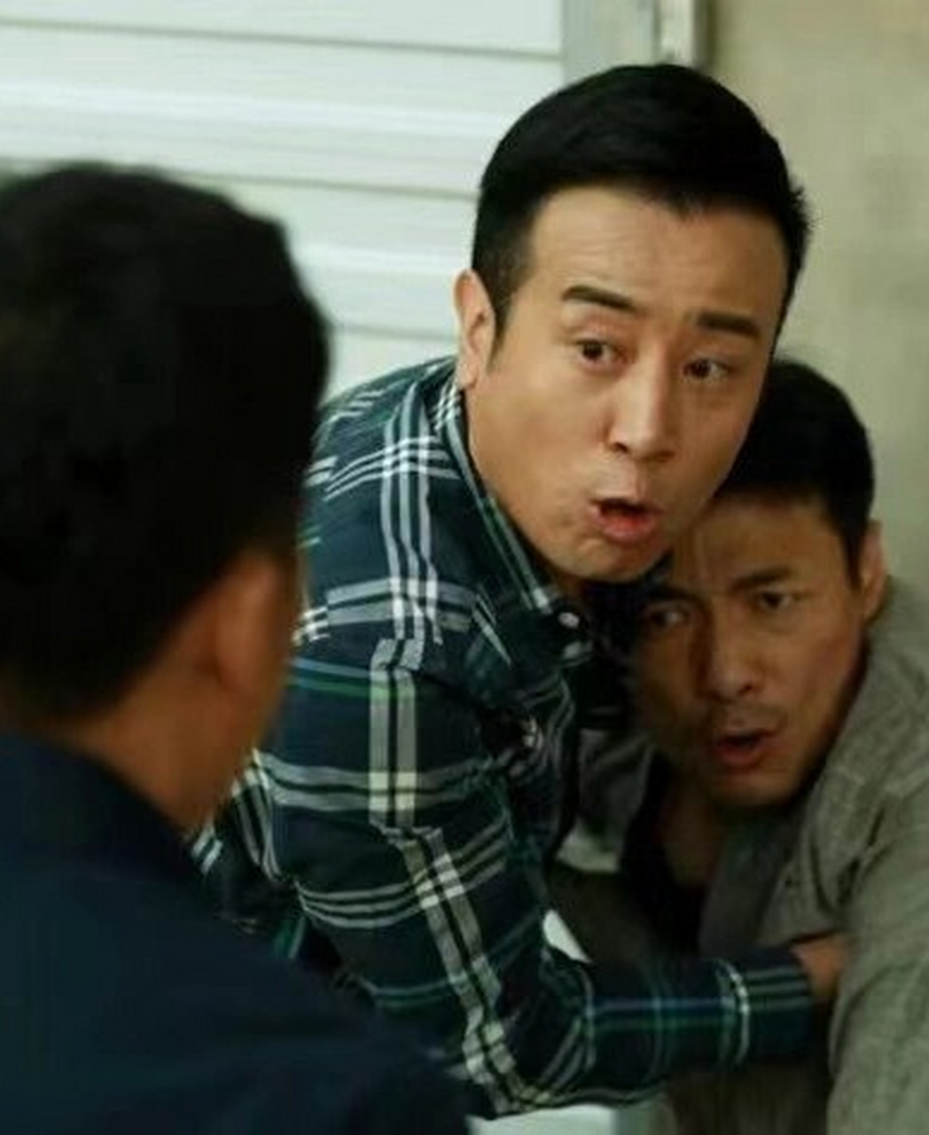 国产悬疑剧  《刑警队长》是一部以南通市公安局刑警支队原支队长顾瑛